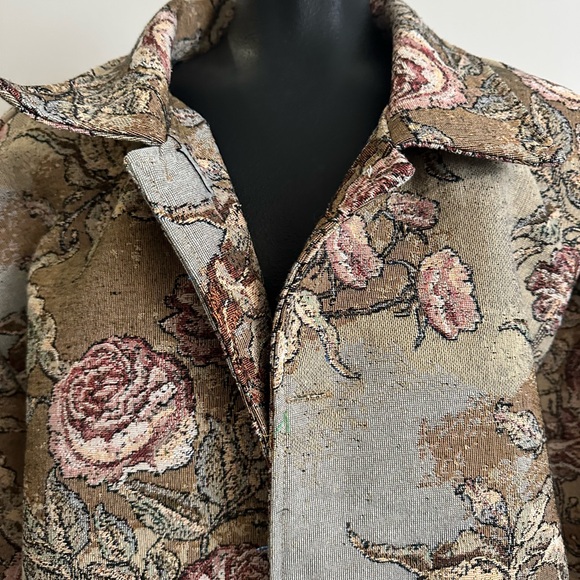Floral Patterned Jacket - Picture 3 of 5